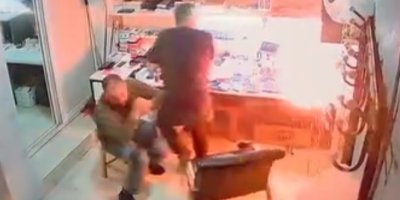 Telefonunuzu sabaha kadar şarja koymayın! Batarya patladı!