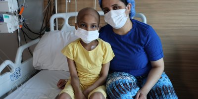 Annesinden aldığı ilikle hayata tutundu