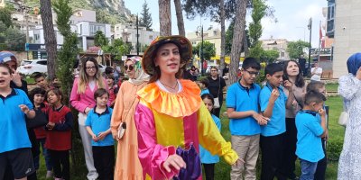 Kozan'da özel çocuklar neşeli anlar yaşadı