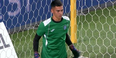 Premier Lig devi Demirspor'un genç kalecisine hayran kaldı! Yakından izledi, öve öve bitiremediler