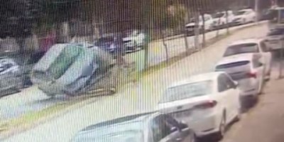 Otomobil ağaca çarpıp takla attı