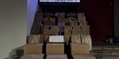 Adana'da yaklaşık 5 milyonluk kaçak sigara ve makaron ele geçirildi