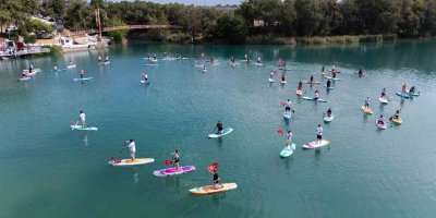 Seyhan Nehri'nde kano ve kürek sörfü keyfi