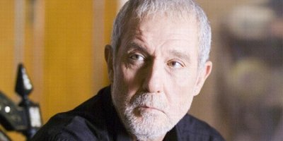 Sanatçı İlhan Şeşen hayatını kaybetti