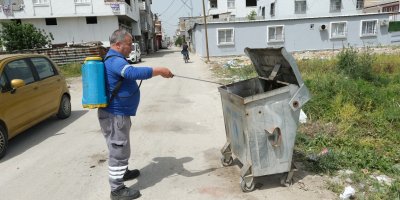 Adana Büyükşehir Belediyesi haşereyle mücadeleyi yoğun şekilde sürdürüyor