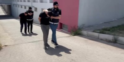 Adana'da EYP ile biri kalaşnikof 6 silah ele geçirildi: 2 kişi tutuklandı