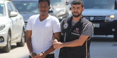 FETÖnün 'Afrikalı öğrenciler sorumlusu' sınır dışı edildi