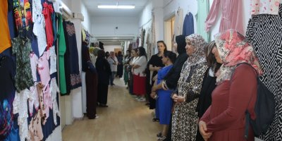 Kozan'da kadınların el emekleri sergilendi