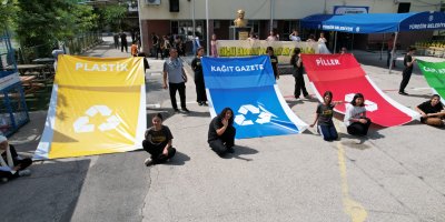 Cumhuriyet Ortaokulu'ndan ''Sıfır Atık'' vurgusu