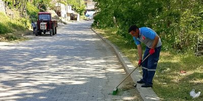 Saimbeyli’de sokaklar temizlendi, çöpler dezenfekte edildi
