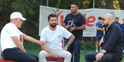 Daha yeni aldığı kulübü küme düşürdü: Taraftarlar satmasını istedi