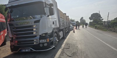 Otomobil kamyona çarptı, sürücü hayatını kaybetti