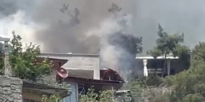 Adana Feke'de ev yangını: Orman ve itfaiye ekipleri söndürdü