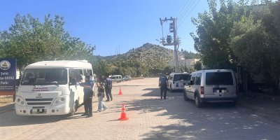 Aranan şahıs ile uyuşturucu tacirleri yakalandı: 5 tutuklama