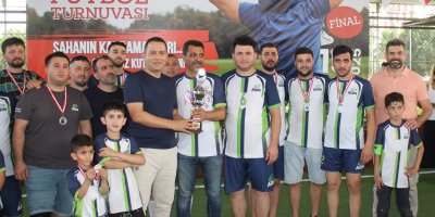 AOSB 11’inci Futbol Turnuvasının Şampiyonasında dereceye girenlere ödülleri verildi