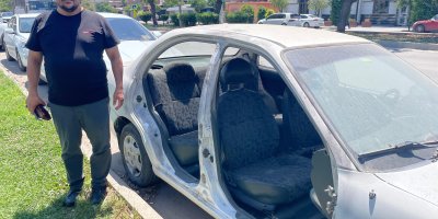 Adana'da gazetecinin otomobilinin kapıları çalındı: O anlar kamerada