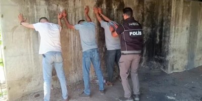 Adana'da uyuşturucu denetimi: 65 şüpheli yakalandı
