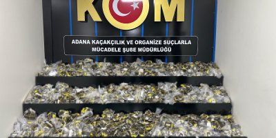 Adana'da 1 tondan fazla tütün, binlere sahte bandrol ele geçirildi