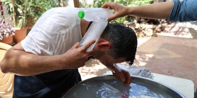 Buzlu suyla serinleme mevsimi geldi: Fırın ustalarının zorlu mesaisi