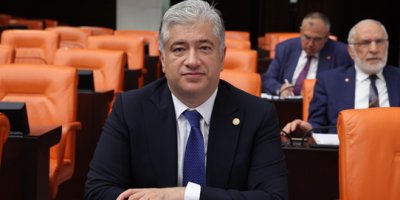 Sadullah Kısacık; ''İktidar, hikaye anlatarak yıllardır seçim kazanıyor!''