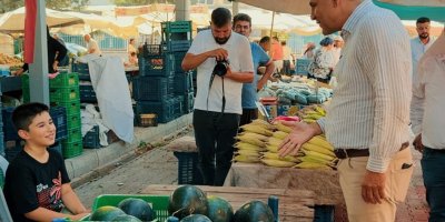 Minik pazarcılar ile başkanın gülümseten anları