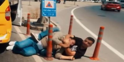 Adana'da ilginç kavga kamerada