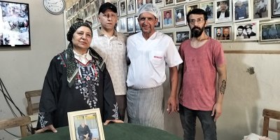 Tatlıcı çırağından ustasına vefa