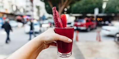 Adana İçecekleri: Ferahlatıcı ve Geleneksel Lezzetler