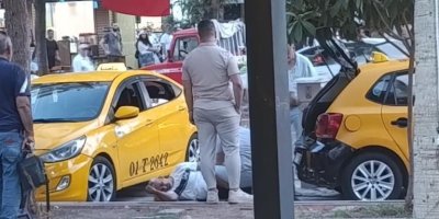 Taksi durağına silahlı saldırı: 2 sürücü yaralandı