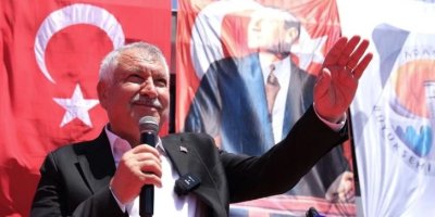 Zeydan Karalar, hemşehrilerine selam gönderdi