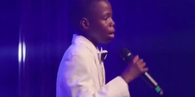 Adanalı Sanatçı Ferdi Tayfur’un ünlü parçasını Tanzanyalı çocuk seslendirdi