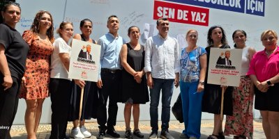 Adalet nöbetinin ilk gününden itibaren kadınlar alanlarda olmaya devam ediyor