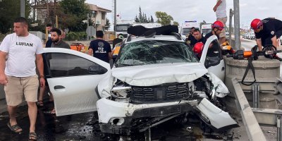 Otoyol gişesinde feci kaza: 1 ölü, 4 yaralı
