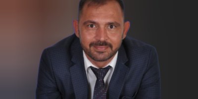 Muhtar Çelik'in aracına saldırı düzenlendi