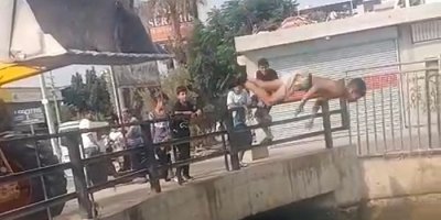 İş makinesi çocuklar için tramplen oldu