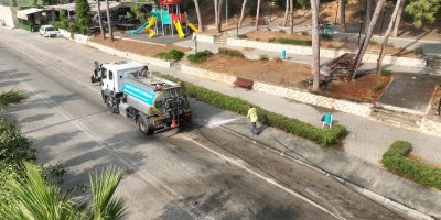 Büyükşehir Belediyesi, Adana'nın temiz ve düzenli olması için yoğun çalışıyor