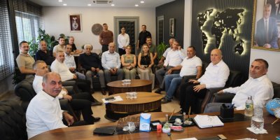 Güngör Geçer; Ceyhan ve Yumurtalık’ta halkla, muhtarlarla ve belediye çalışanlarıyla bir araya geldi.