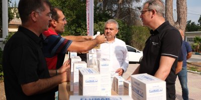 Adana Büyükşehir Belediyesi’nden, hayvan sağlığına destek