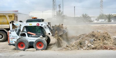 Adana Büyükşehir Belediyesi, D400 kara yolunu temizledi 