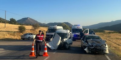 Isparta'da 1 ölümle sonuçlanan trafik kazası! CHP Adana İl Başkan Yardımcısı yaralandı!