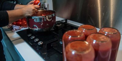 Ev yapımı konserve yapıyorsanız bu sese dikkat edin!