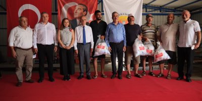 Karataş balıkçısına malzeme desteği