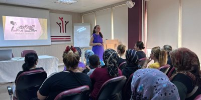 Yüreğir'de aileler, medya konusunda bilgilendirildi