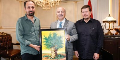 Dünyanın dört bir yanından eserler, Adana’ya gelecek