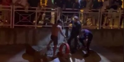Uygulamaya girmemek için kanala atladı, boğulmaktan vatandaşlar kurtardı