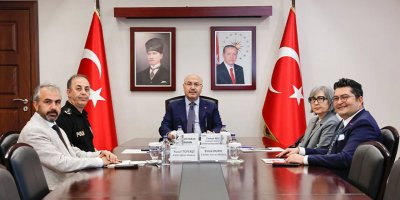 Adana’da kafe kütüphaneler kapatılacak mı?