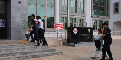 Kiracısının ölümüne neden olan öğretmen gözyaşı döktü