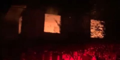 Kiracısının ölümüne neden olan ev sahibinin evi yandı