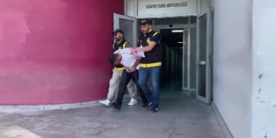 Masaj salonuna fuhuş baskını: Kadınlarla gizli geçitten çatıya çıkan şüpheli yakalandı