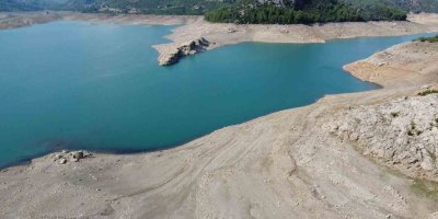 Adana, sonbahara kurak girdi